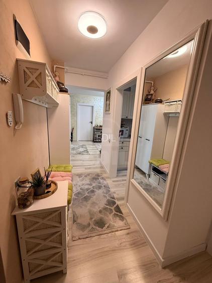Apartament 3 camere decomandat Ansamblu New CCity -Cetatii - 5