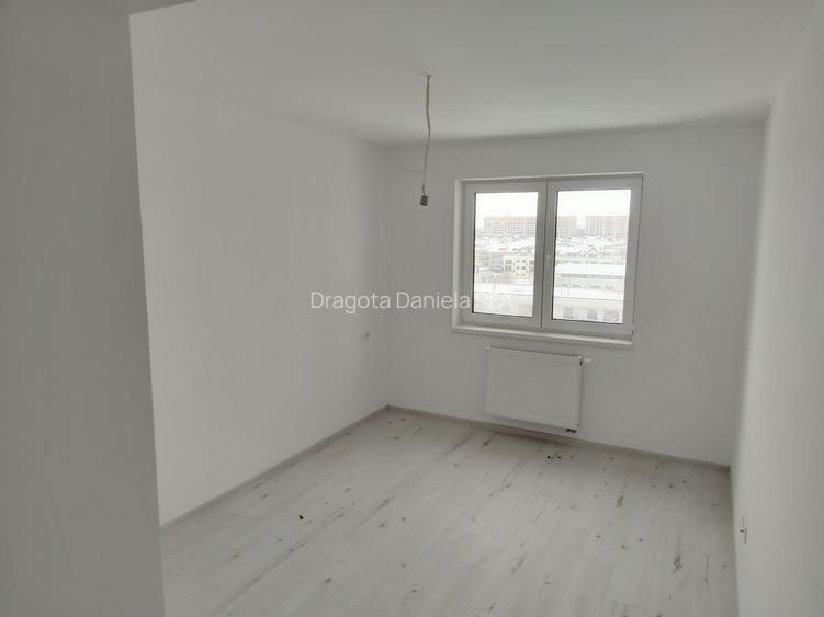 Apartament 3 camere, spatios, zona Tractorul - 2