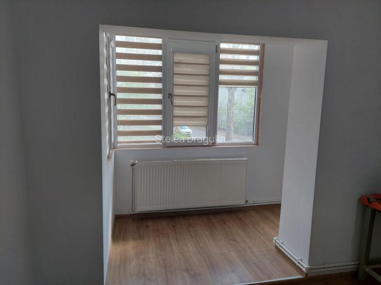 Vand garsoniera in Braila,et.1,zona bariera recent renovata - 3