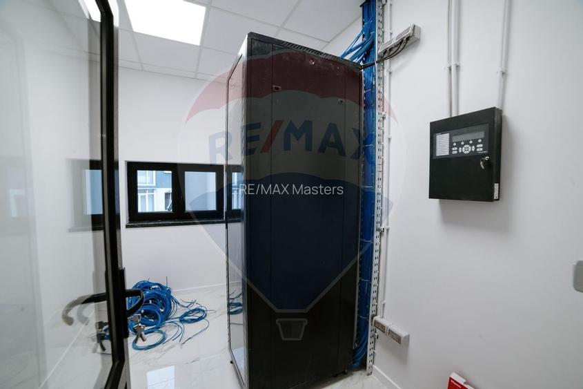 Spațiu comercial ULTRACENTRAL - 2,300mp de închiriat - 8