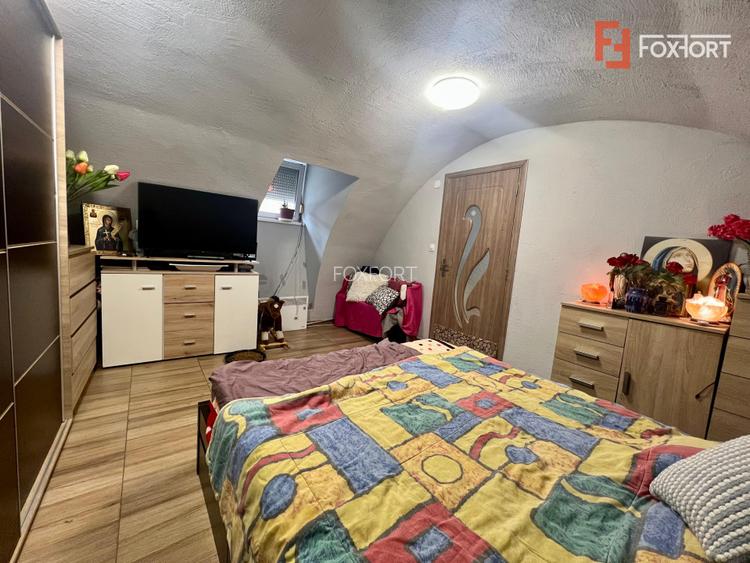 Apartament 3 camere la curte comuna de vanzare, zona Traian - 4