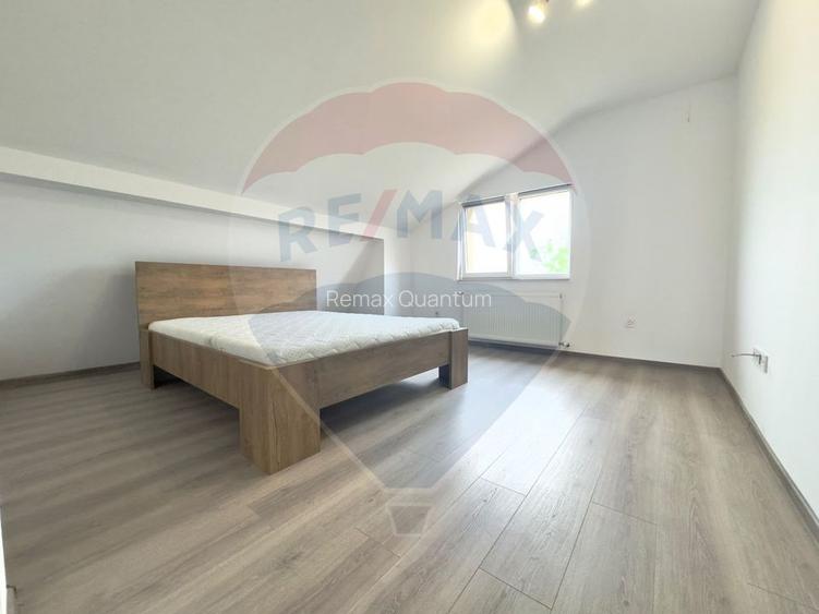 Apartament cu 3 camere de vânzare - 5