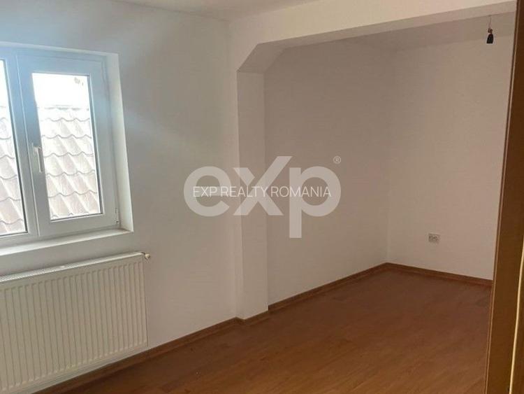 Casă / Vilă cu 6 camere de vânzare Leontinesti - Bacau - 9