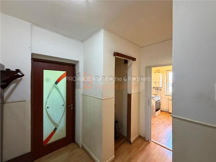 Apartament 2 camere cf 1 semidecomandat zona Crang - 7
