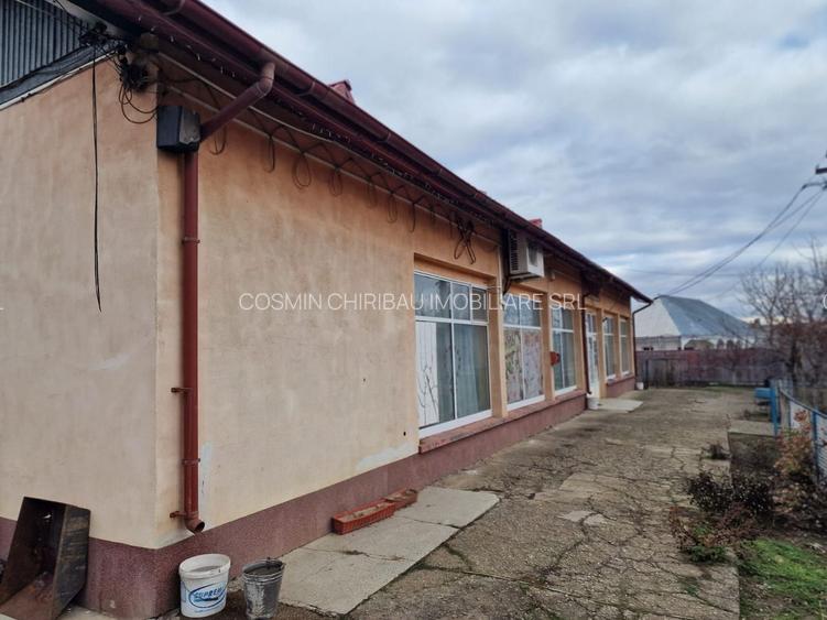 Se oferă spre vânzare / închiriere clădire cu spațiu comercial - 14