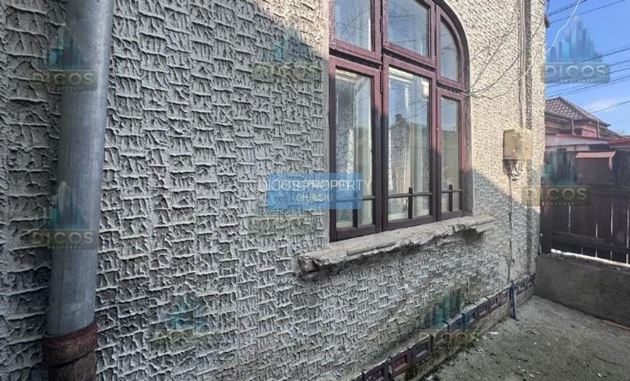 Casă de vânzare cu 3 camere - 3