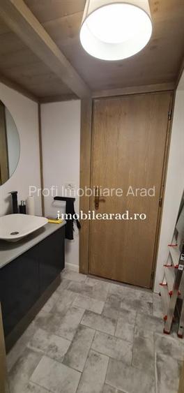 Apartament in stil unic, langa Primaria Arad, amenajat cu designer, mobilat/dota - 12