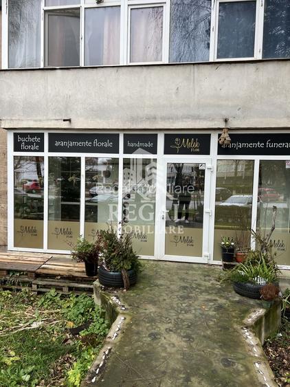 Spațiu comercial de vânzare – 47 mp utili, vitrină generoasă - 9