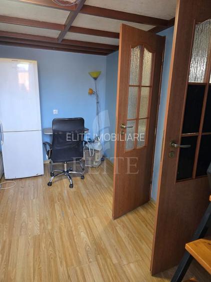 Apartament o camera în zona MAGAZINUL CENTRAL - 2