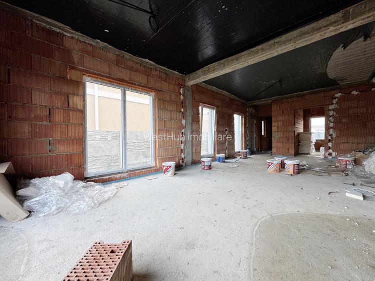 Duplex despartit prin camera tehnica, 121mp utili,350mp teren -Mosnita - 4