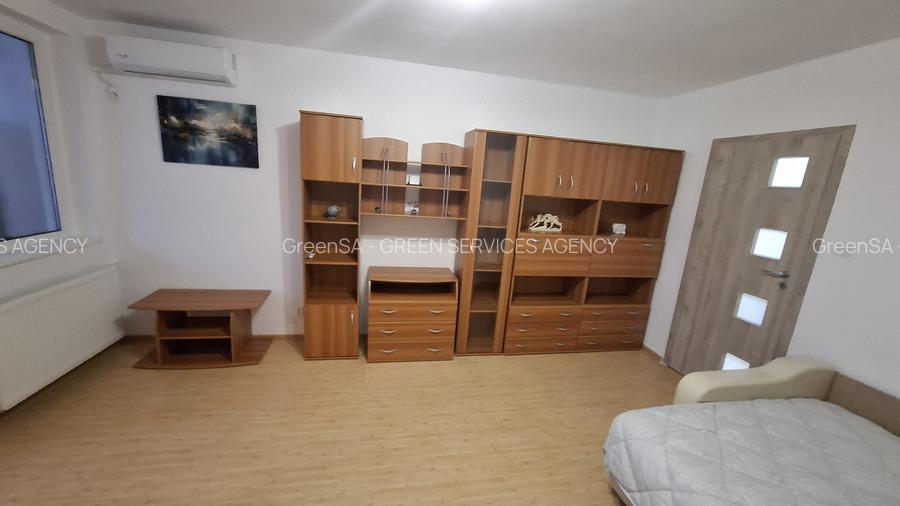 Metrou Favorit, proaspat renovata - 3