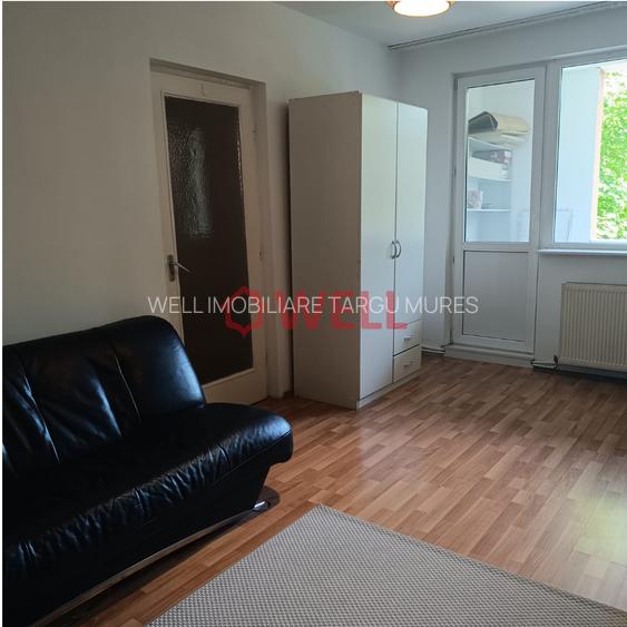 DE VÂNZARE APARTAMENT CU 3 CAMERE - 2