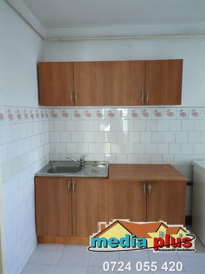 Apartament 3 camere decomandat – Micro 39