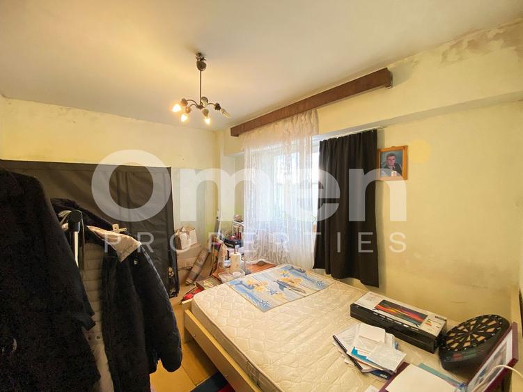 Apartament renovabil cu 4 camere decomandate, cu garaj, zona Traian