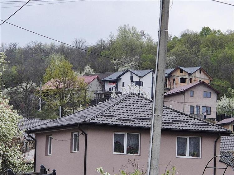 Casa de vanzare cu priveliste frumoasa