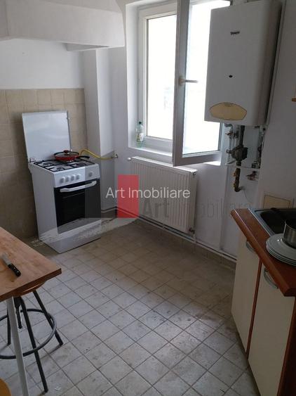 Oportunitate Unică! Vilă Spațioasă lângă Podul Grant, Ideală pentru Birouri - 7