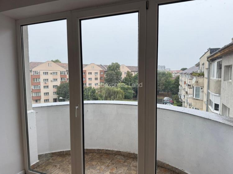 De vanzare Apartament tip Samantha – complet renovat, cu mansarda spatioasa - 2