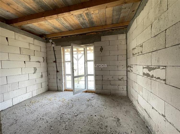 Casa de vanzare in localitatea Malcoci - 8