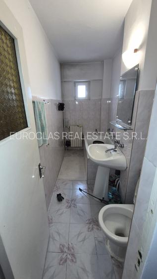 Exclusivitate!  Apartament 3 camere - Poarta 6 - 105.000 euro  (Cod E5) - 5