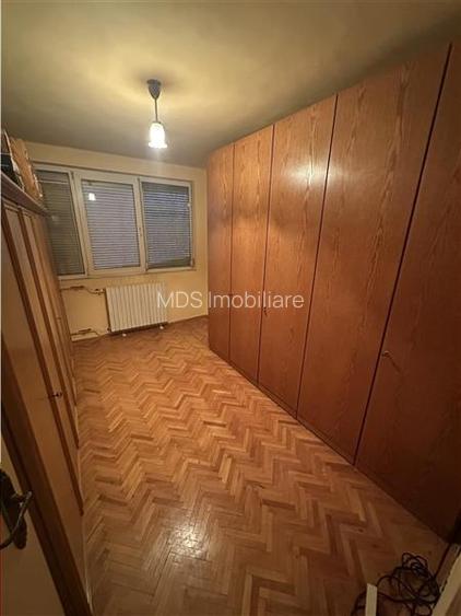 Decomandat la etajul 1 aproape de Iulius Mall - 15