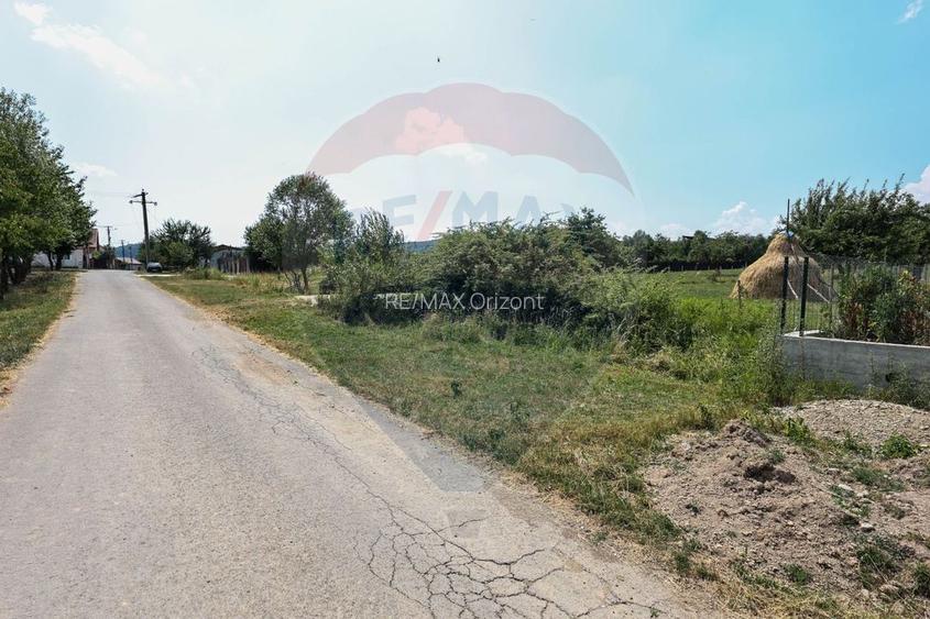 Teren cu priveliste Vulcan - 7