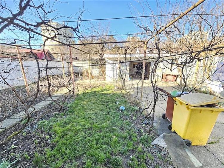 De vanzare in Tudor zona Dacia casa 3 camere, teren 400 mp. - 5