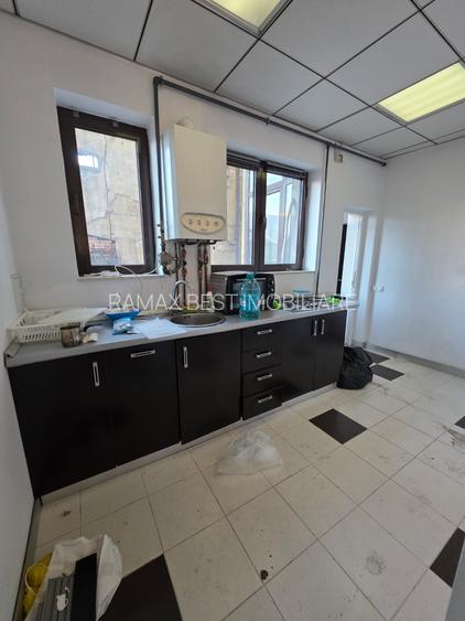 B-ul Magheru, 10 minute metrou Piata Romana, in blocul cu cinema Patria - 11