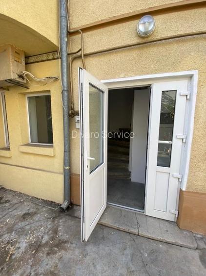 Vanzare vila P+1 cu doua apartamente garaj supraetajat Basarab Primarie Sector 1 - 17