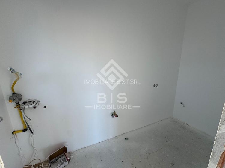 Casă parter – 166 mp construiți – teren 636 mp - 13