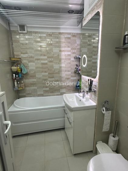 proprietar vand apartament 4 camere - 10