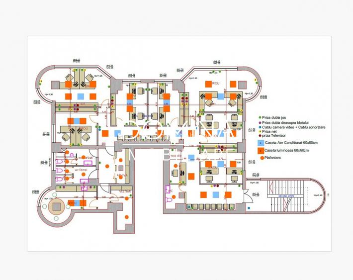 *Spațiu ultracentral 220 mp* - vânzare/închiriere- vizibilitate maximă - 3