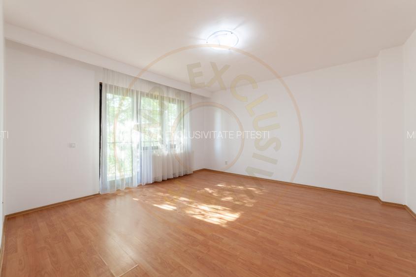 Casă spațioasă cu 8 camere - Pitești - 0% Comision - 11