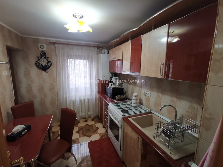 Apartament 3 camere zona Electroalfa - 3