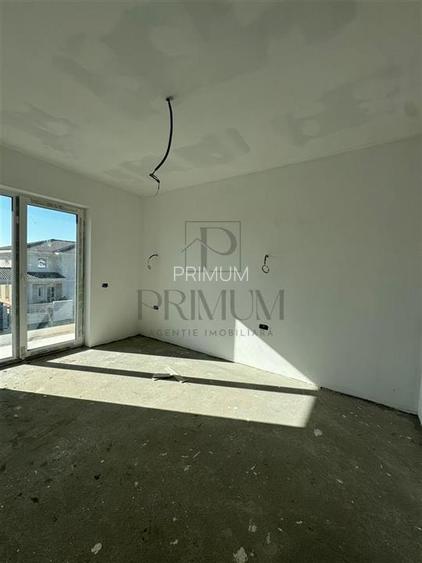 Duplex separat prin camera tehnica - zona linistita - personalizare interioara. - 11