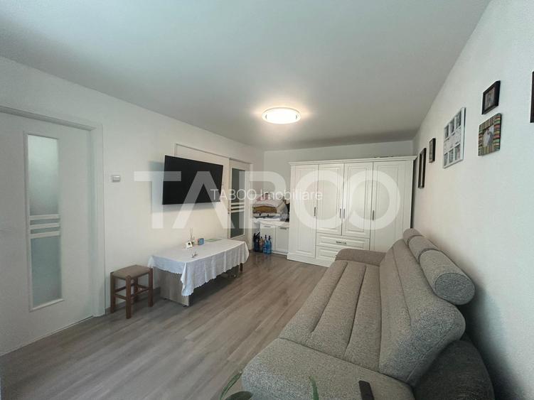 Garsoniera decomandata la parter inalt utilata si mobilata de vanzare - 2