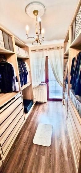 Vila deosebita aproape de Gara de Nord,construita in 1997,renovata 2020,8 camere - 5