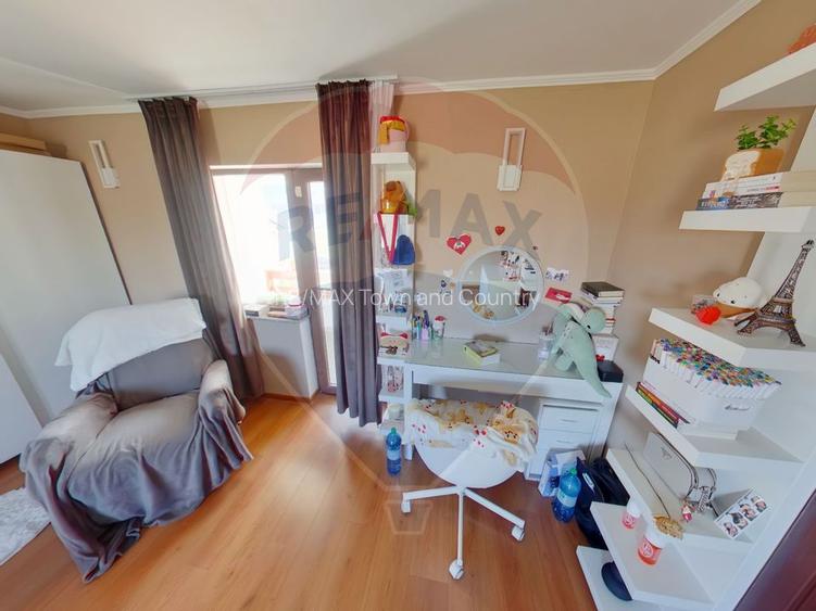 Casă Premium 5 camere - 18