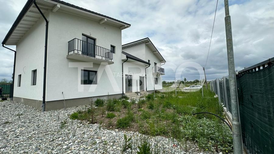 Casa de tip duplex acces 2 strazi curte libera 195 mp Mohu Sibiu - 10