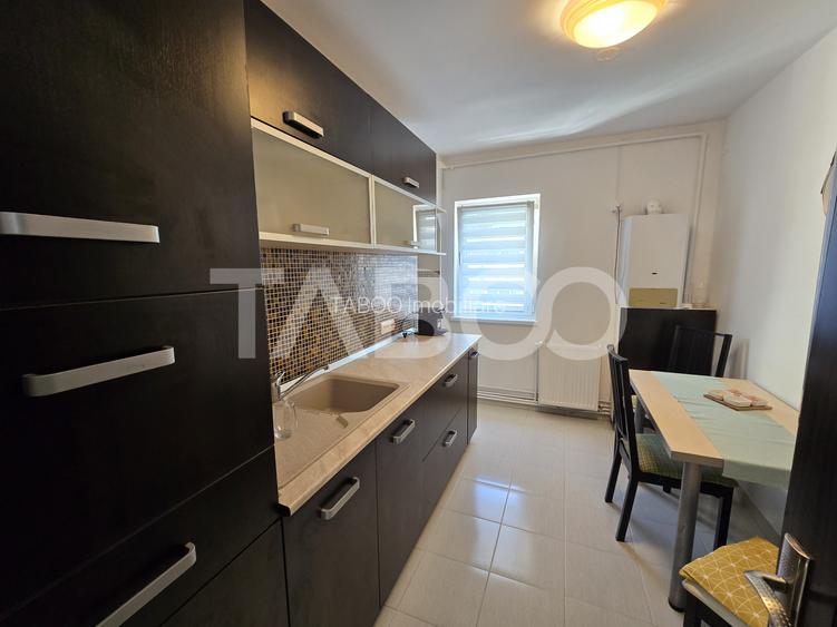 Apartament 3 camere decomandat renovat 2 bai 2 balcoane Turnisor Sibiu - 23