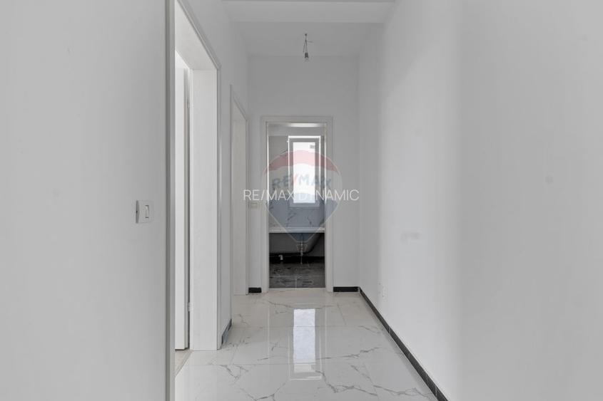 Apartament cu 3 camere de vânzare și parcare, bloc nou, zona Giroc - 3