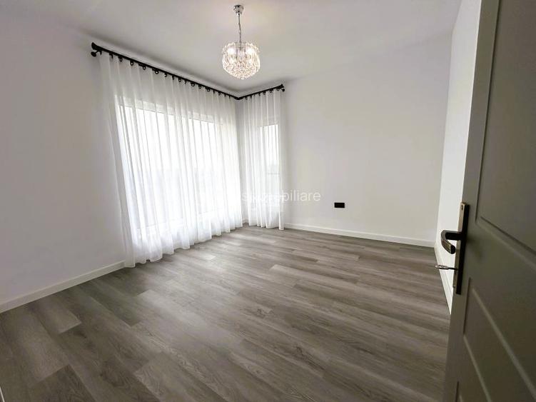 Casă individuală cu 5 camere - Bucium, Iași - 11