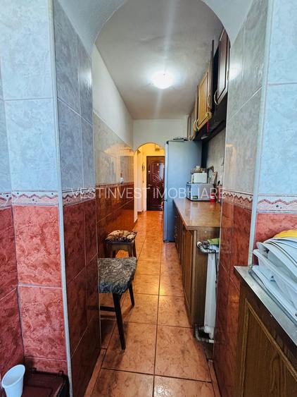 Garsoniera et 4/8 Iosia zona Ștrand - 4