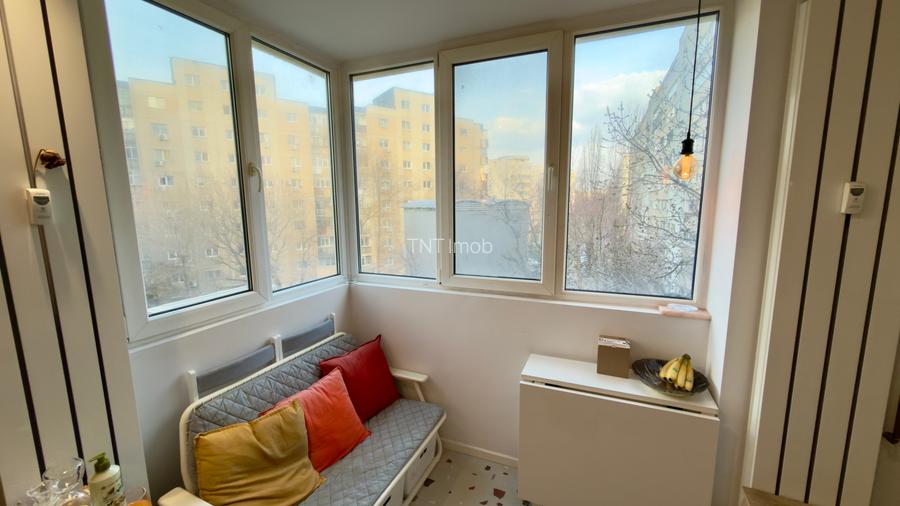 Garsoniera Militari, langa statia de metrou Gorjului, loc parcare ! - 11