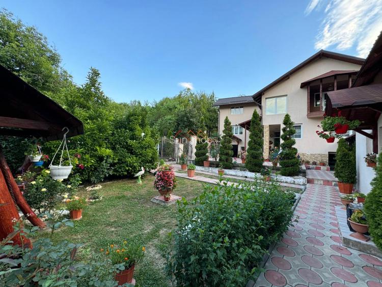 Casa 4 camere, anexe, recent renovata, foisor, teren 781mp, Izvoru, DB - 9