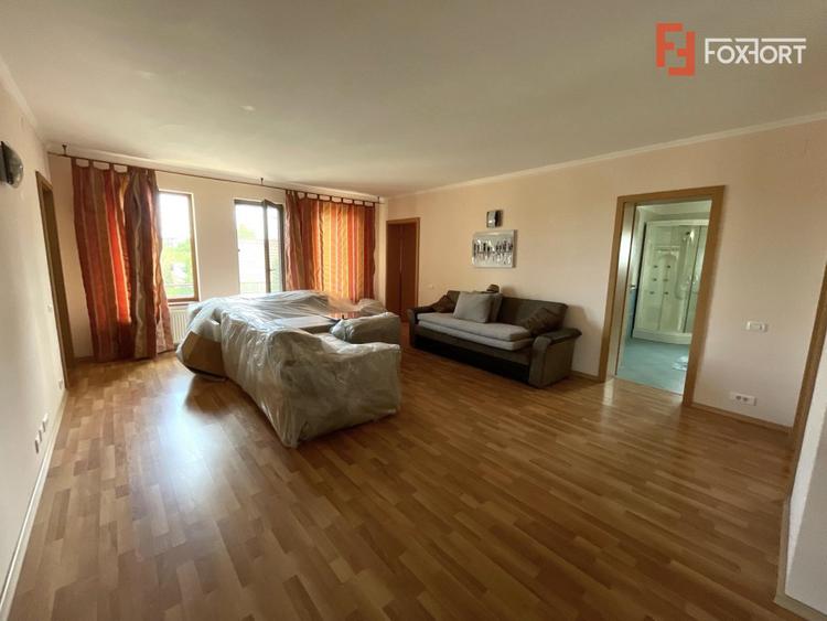 Casa individuala cu 7 camere si teren de 431 mp, zona Lipovei