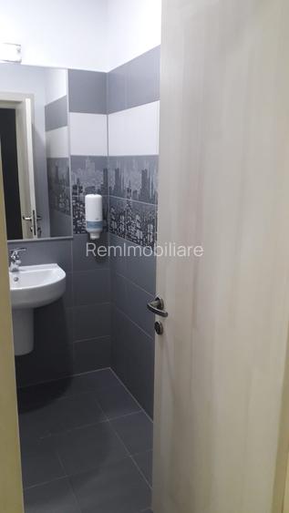 Spatiu deosebit 13 Septembrie - Palatul Parlamentului - 13