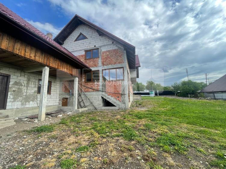 Casă la Rosu | Teren imprejmuit | Priveliste panoramica| Burla - 5