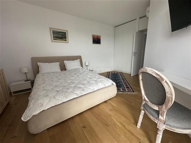 Bd.Expozitiei. PRIMA INCHIRIERE! 3 camere, mobilat. - 6