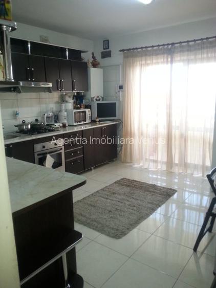 Cladire complet amenajata in oras - 5