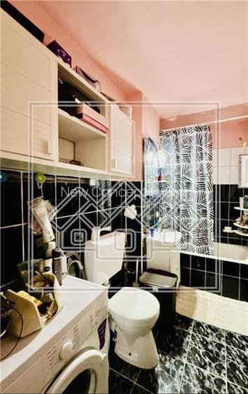 Apartament de vanzare in Sibiu - 50 mp  + balcon - Vasile Aaron - 9